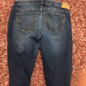 Hollister dark/light